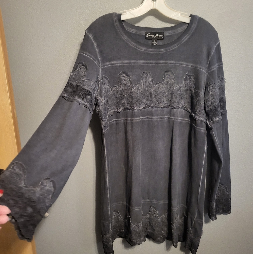 Grunge Fairycore Gretty Zueger Grey Dress Shirt and Necklace